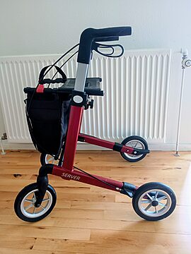 Rollator Server næsten som ny