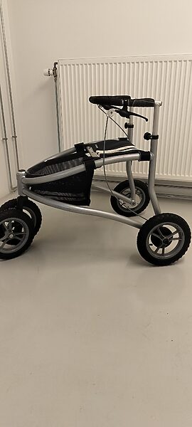Trionic Veloped Off-road rollator