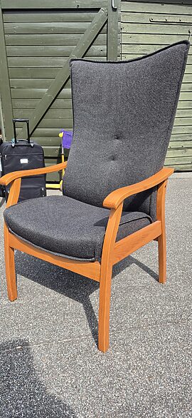 højrygget Farstrup otiumstol i fin stand sælges på rehaps
