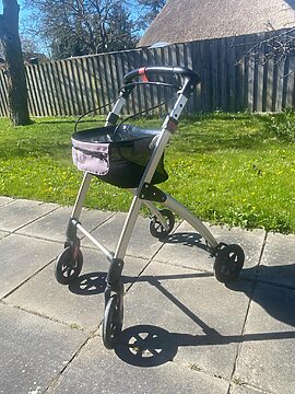 Indendørs rollator brugt-sælges