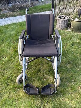 velholdt letvægtskørestol sælges