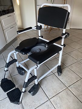 brugt toilet-badestol med hjul